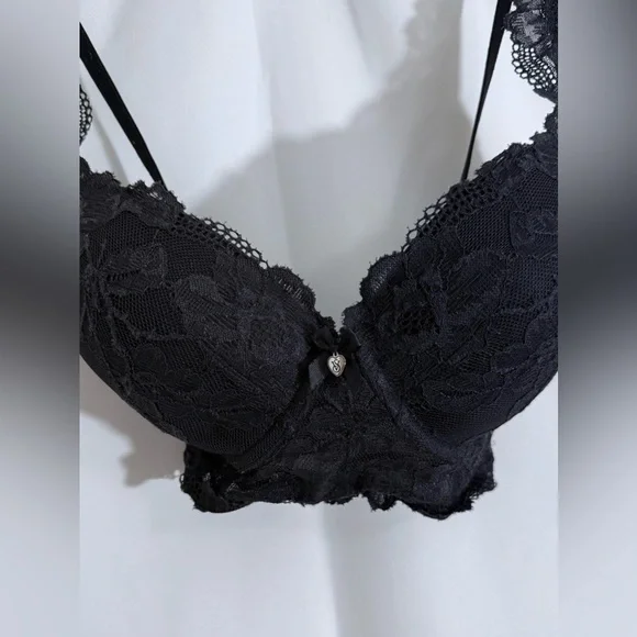 Victoria’s Secret Body By Victoria Black Lace Lined Demi Bra Size 34DD - Picture 2 of 11